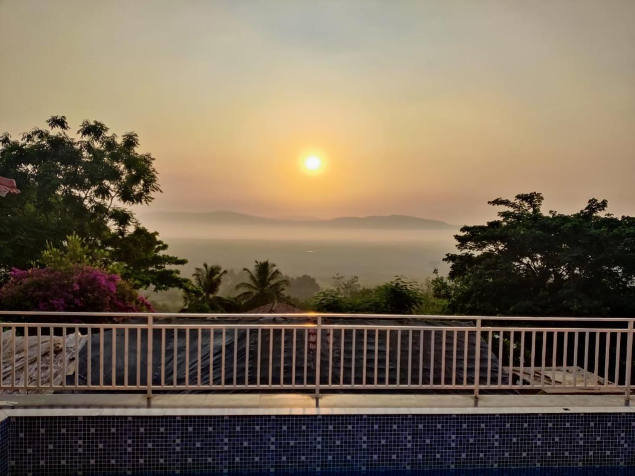 Whitehouse Homestay By Oxystays Hospitality Алибаг Экстерьер фото